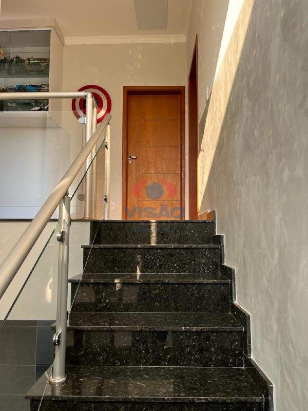 Casa em condomínio à venda no Jardim Esplanada: 