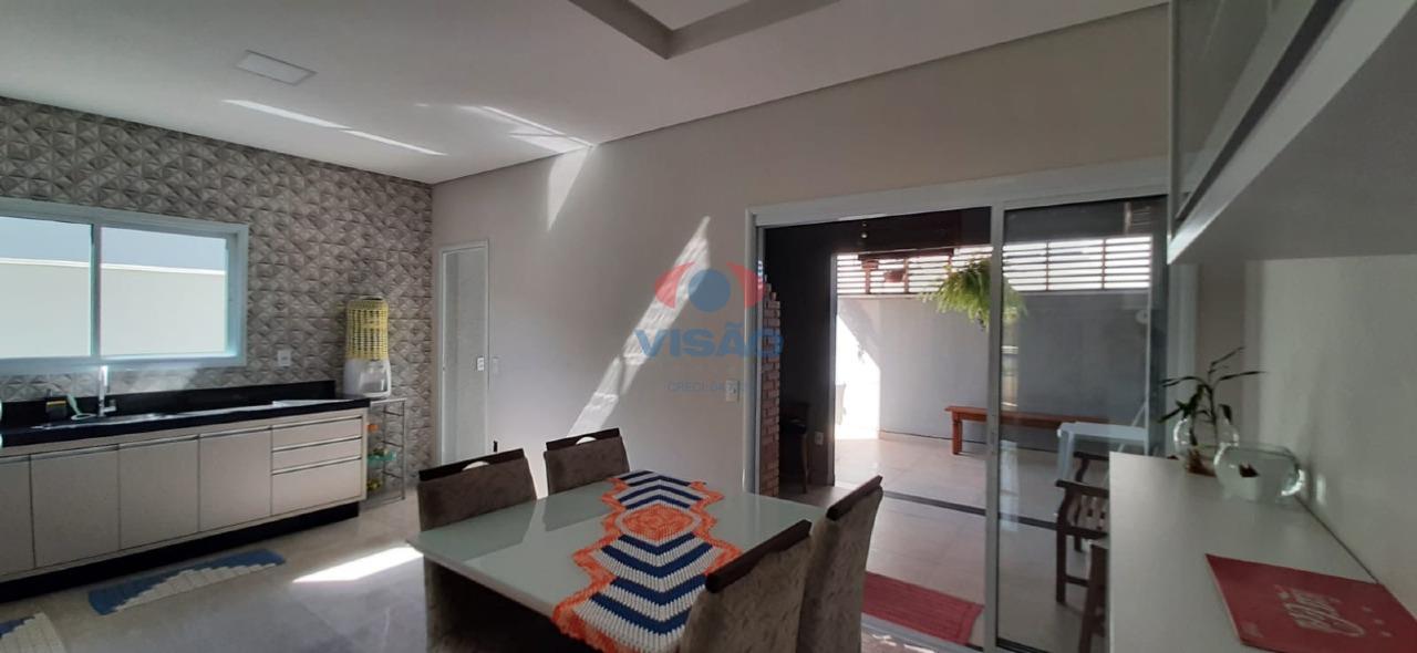 Casa em condomínio à venda no Jardins do Império: 