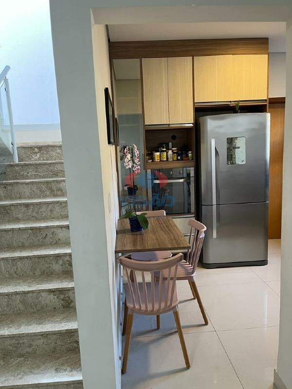Casa em condomínio à venda no Jardim Residencial Alto de Itaici: 
