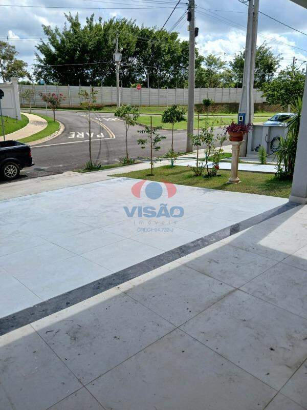 Casa em condomínio à venda no Jardins Di Roma: