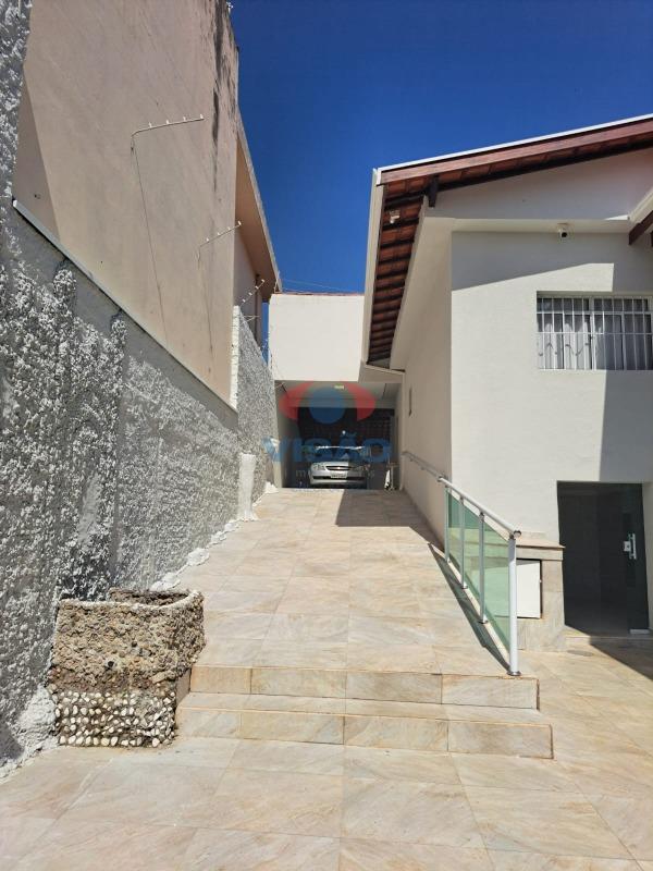 Casa à venda no Jardim Primavera: 