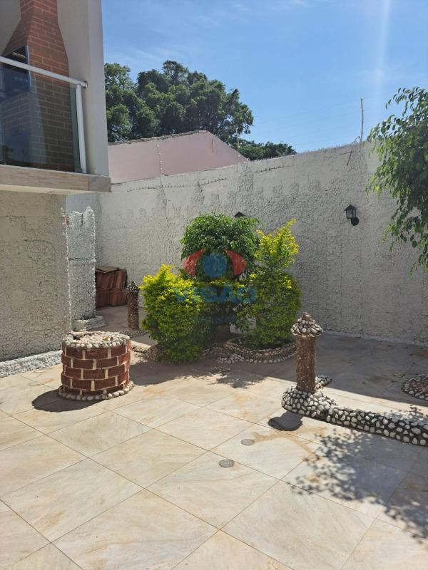 Casa à venda no Jardim Primavera: 