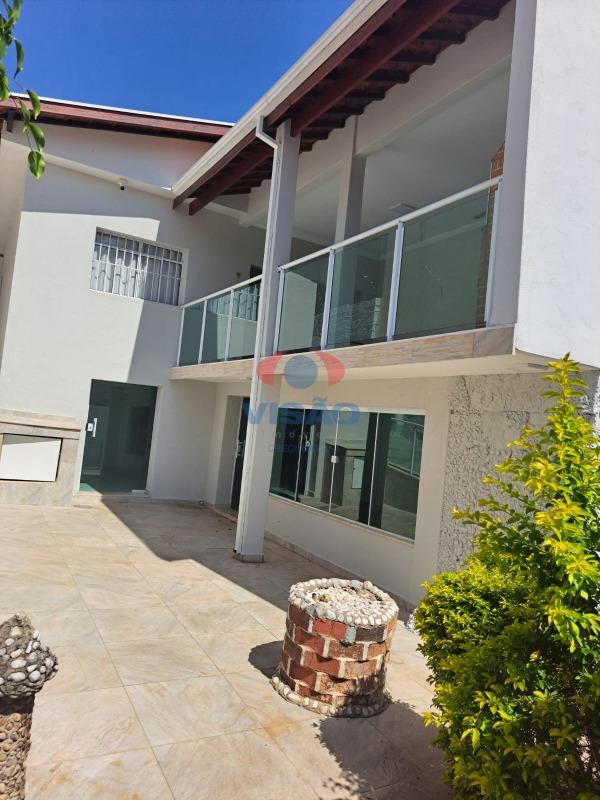 Casa à venda no Jardim Primavera: 