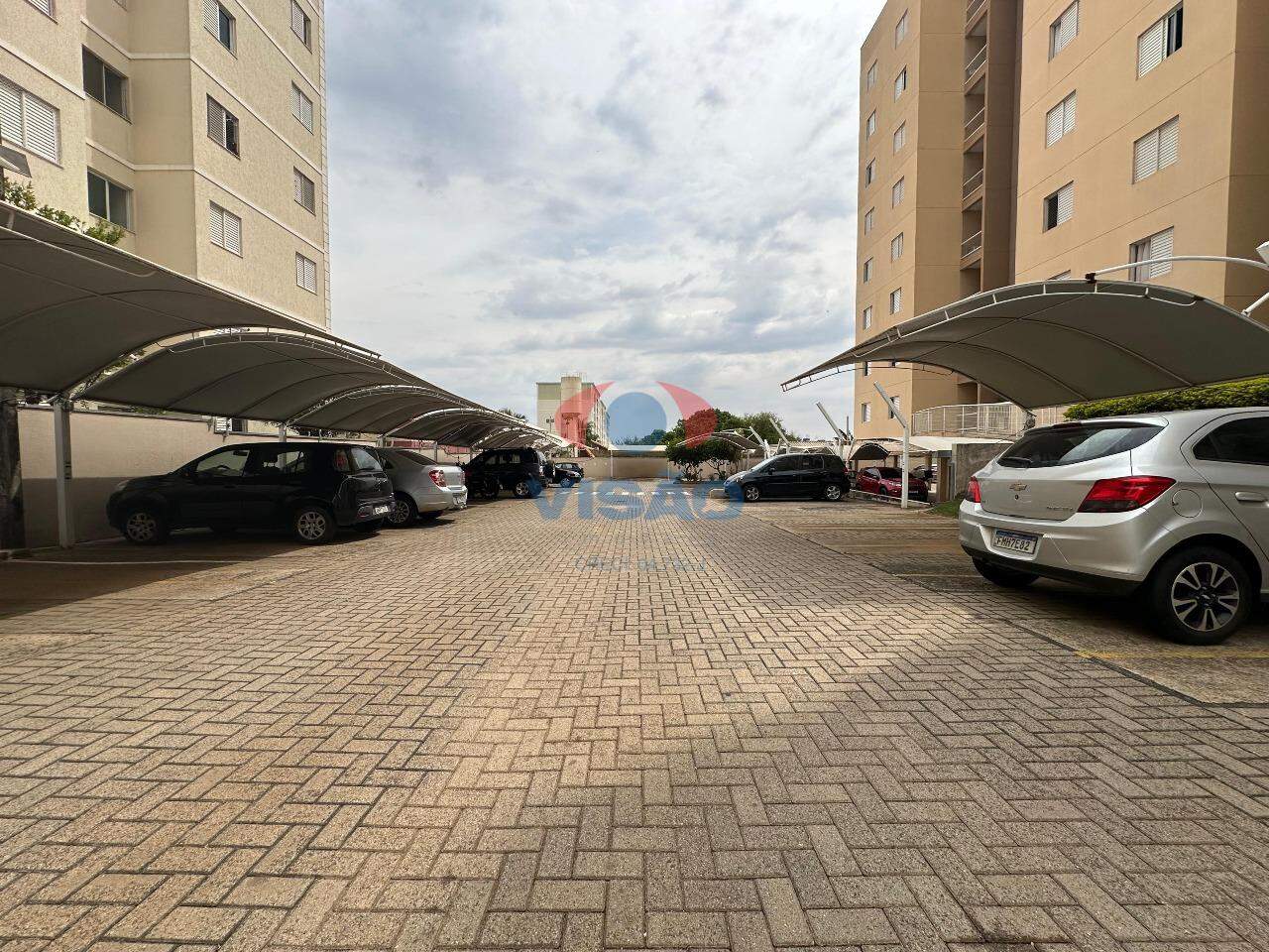 Apartamento para aluguel no Vila Brizzola: 