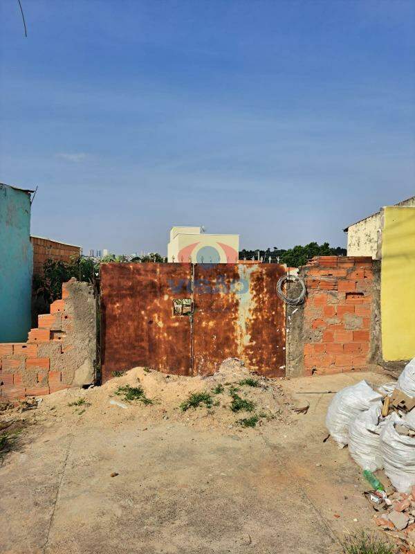Terreno à venda no Núcleo Residencial Professor Carlos Aldrovandi: 