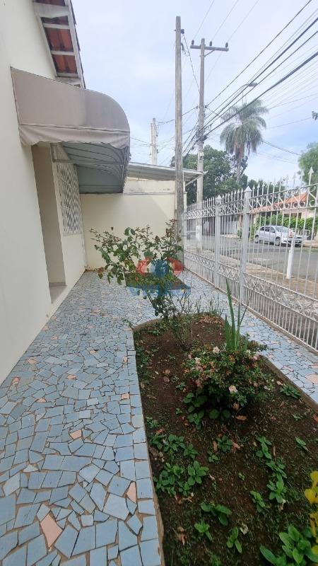 Casa à venda no Centro: 