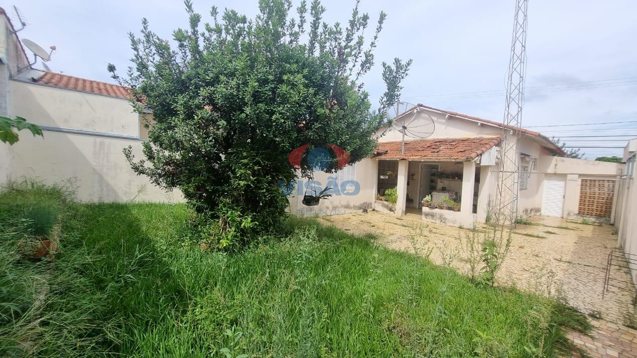 Casa à venda no Centro: 