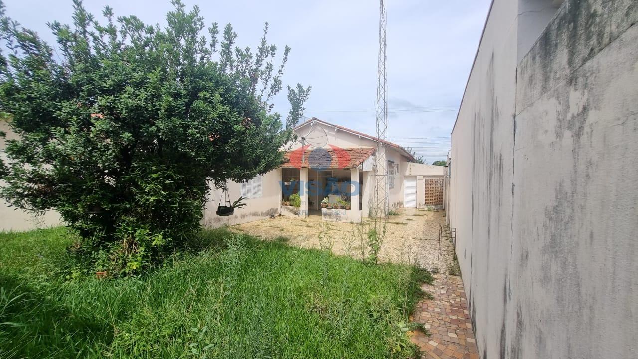 Casa à venda no Centro: 