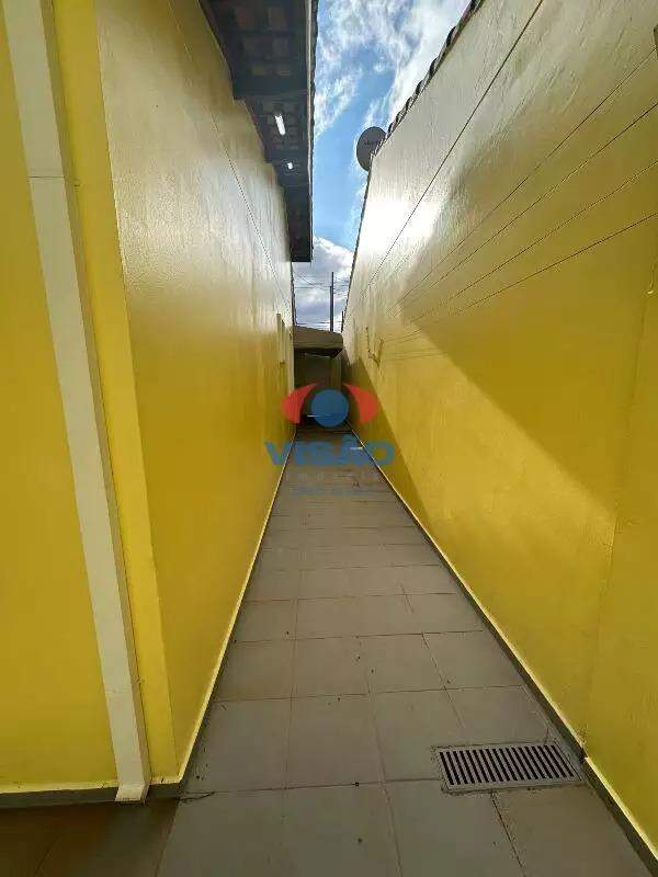 Casa em condomínio à venda no Jardim Pedroso: 
