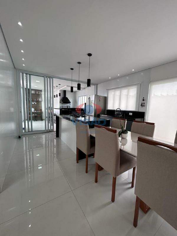 Casa em condomínio à venda no Reserva Central Parque: 