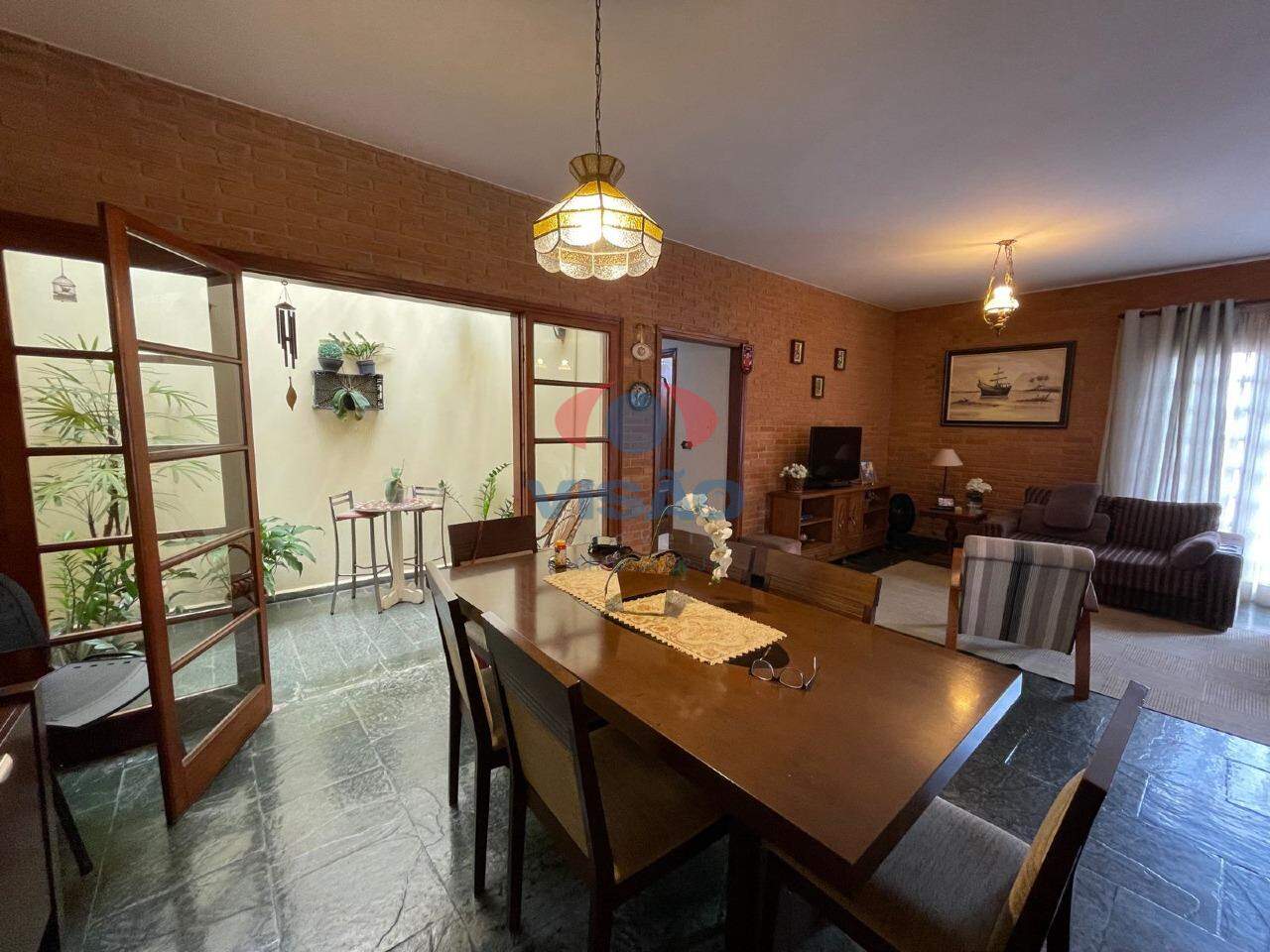 Casa à venda no Jardim Pau Preto: 