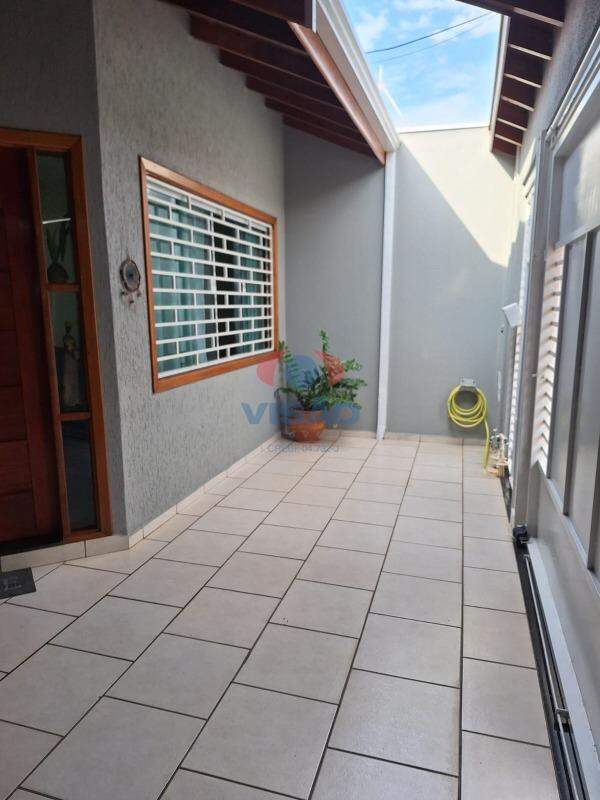 Casa à venda no Jardim Colonial: