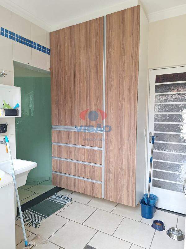 Casa à venda no Jardim Colonial: