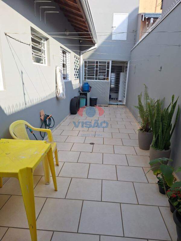 Casa à venda no Jardim Colonial:
