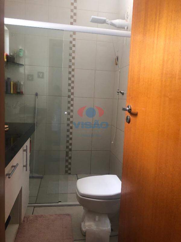 Casa à venda no Jardim Colonial: