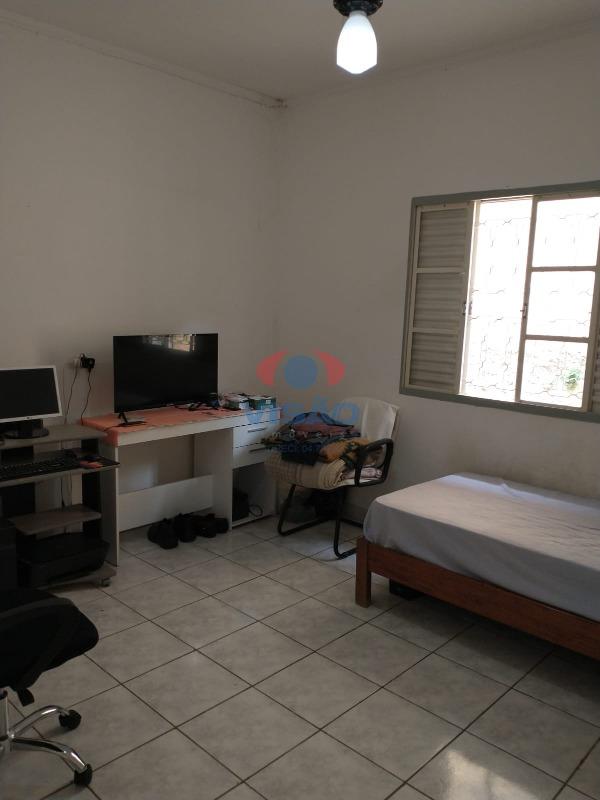 Casa à venda no Jardim Pau Preto: