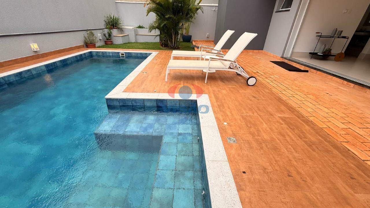 Casa em condomínio à venda no Jardim Residencial Dona Maria José: