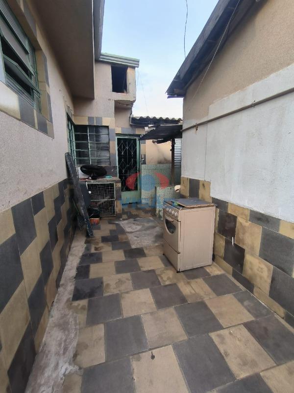 Casa à venda no Vila Brizzola: CORREDOR