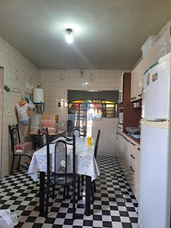 Casa à venda no Vila Brizzola: 