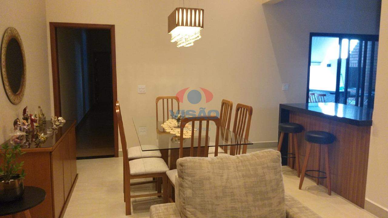 Casa em condomínio à venda no Jardim Mantova: