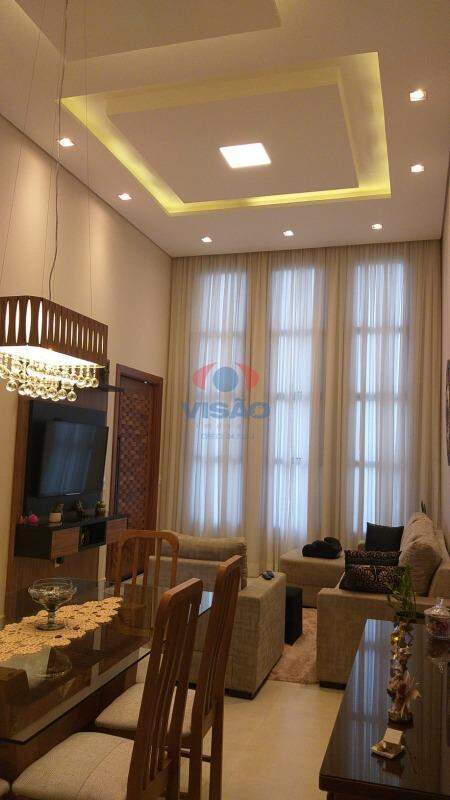 Casa em condomínio à venda no Jardim Mantova: