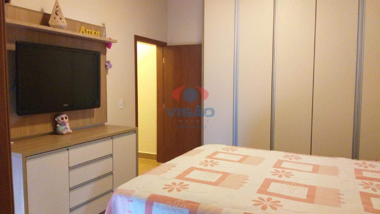 Casa em condomínio à venda no Jardim Mantova: