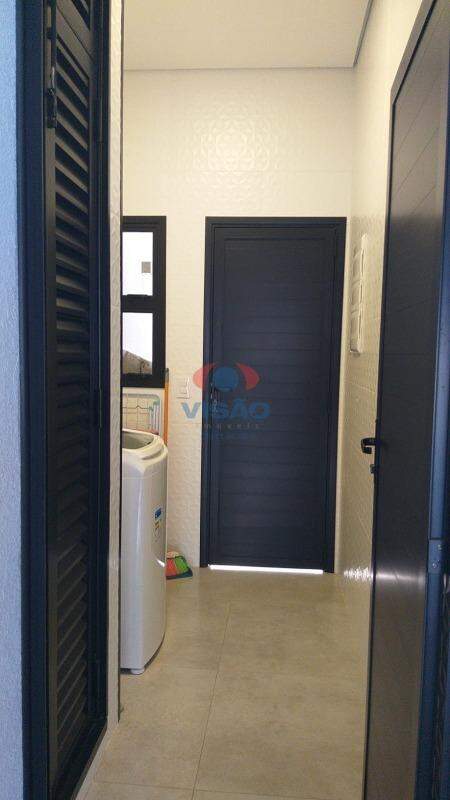 Casa em condomínio à venda no Jardim Mantova: