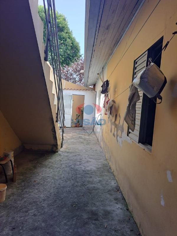 Casa à venda no Residencial Monte Verde: CORREDOR LATERAL