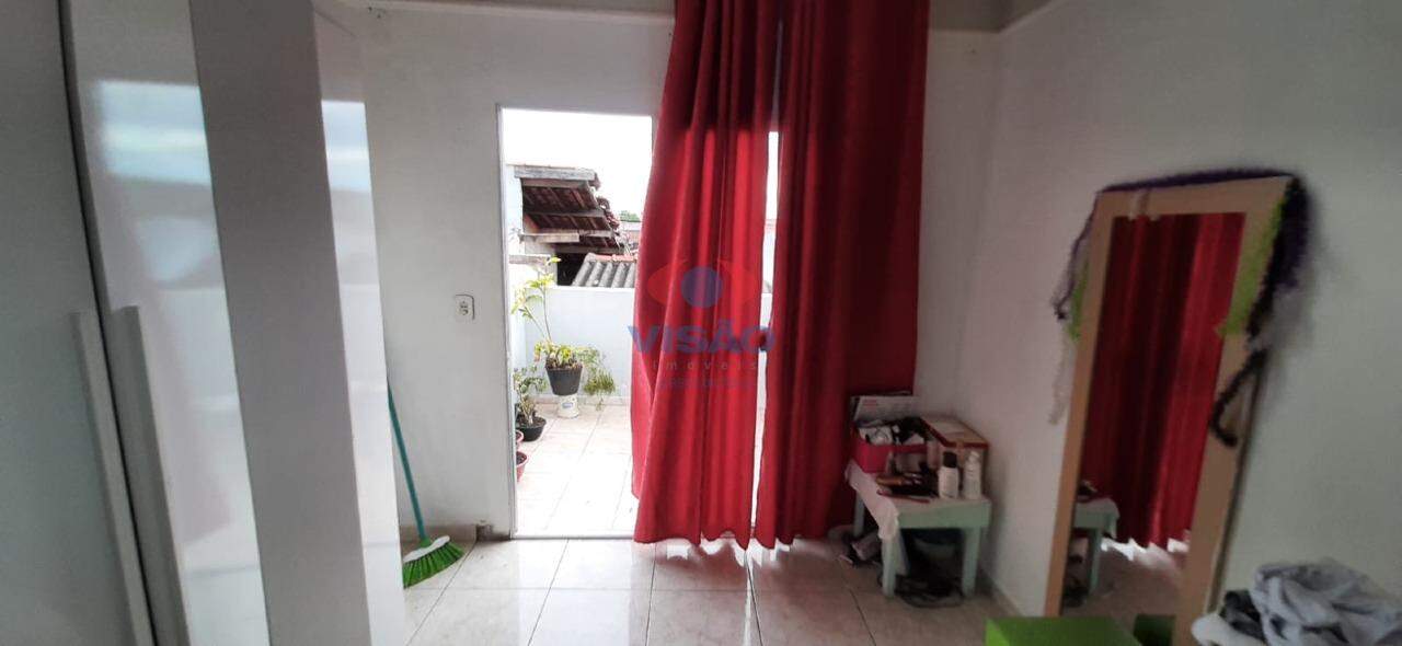 Casa à venda no Jardim Juscelino Kubitschek: