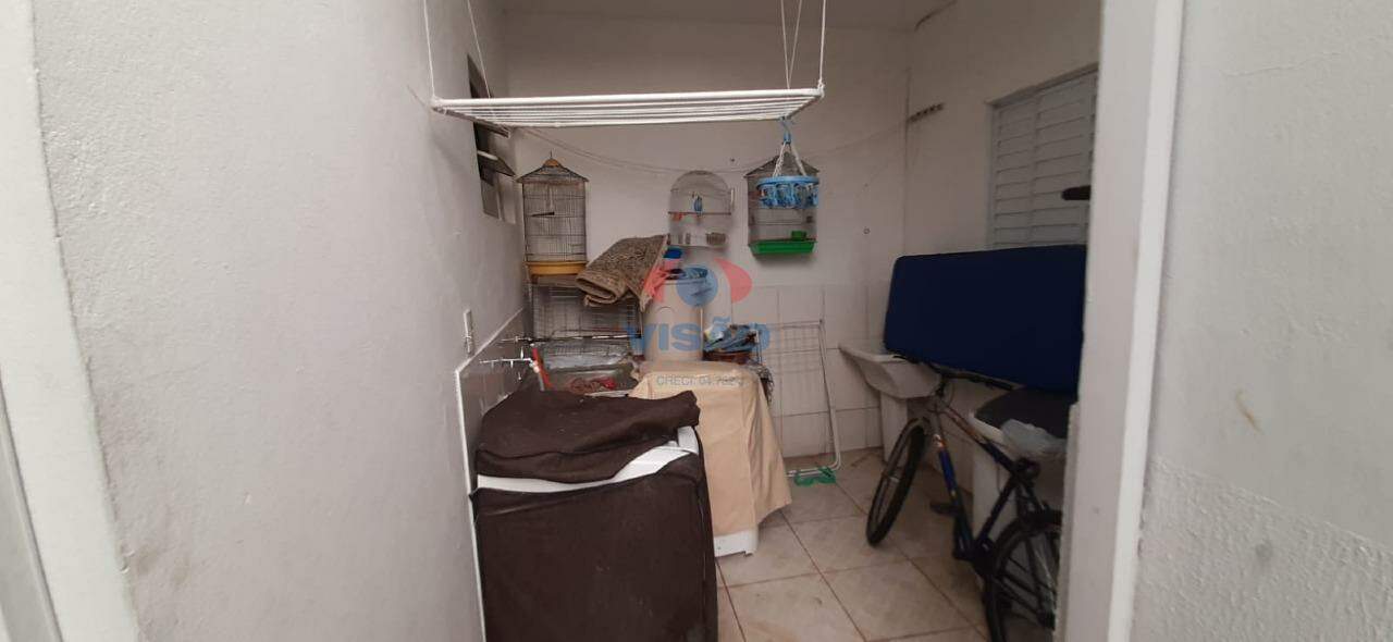 Casa à venda no Jardim Juscelino Kubitschek: