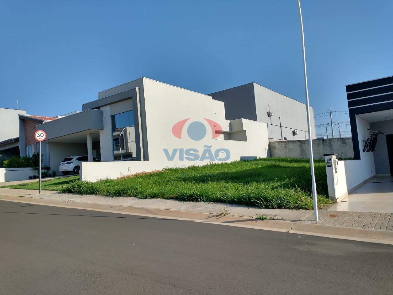 Terreno em condomínio à venda no Jardim Residencial Dona Maria José: 