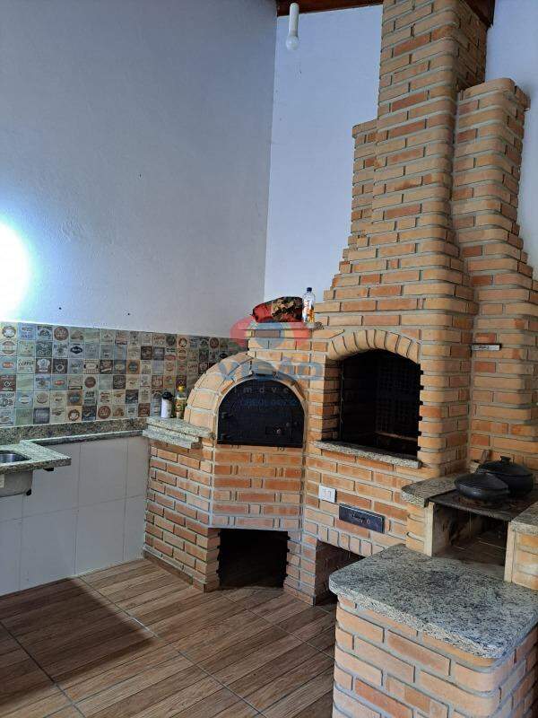 Casa em condomínio à venda no Jardim Portal de Itaici: 