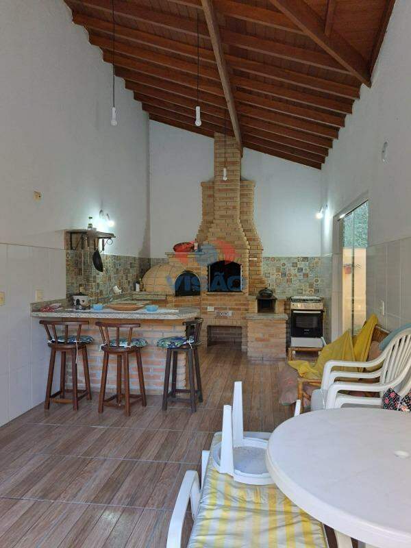 Casa em condomínio à venda no Jardim Portal de Itaici: 