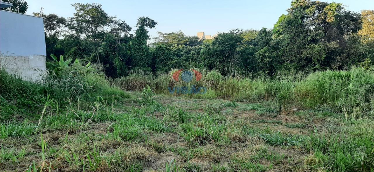 Terreno à venda no Jardim Moriyama: 