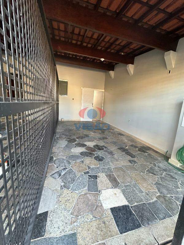 Casa para aluguel no Jardim Pedroso: 