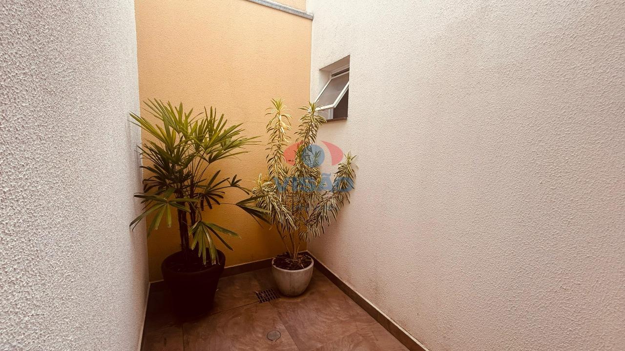 Casa à venda no Jardim Monte Carlo: 