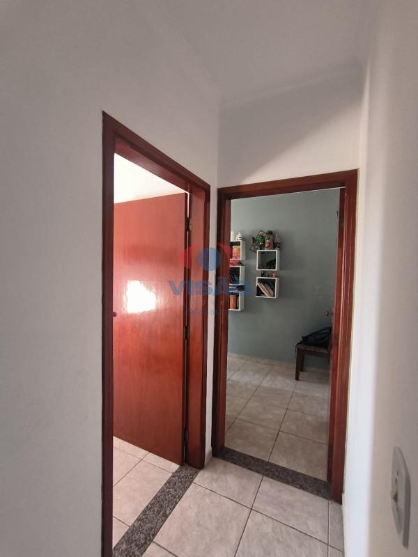 Casa - Sobrado à venda no Jardim do Valle II: 