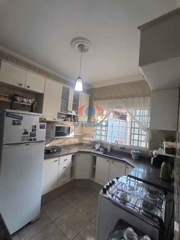 Casa - Sobrado à venda no Jardim do Valle II: 