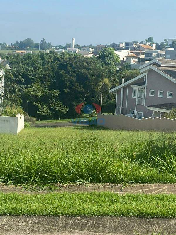 Terreno em condomínio à venda no Jardim Vila Paradiso: 