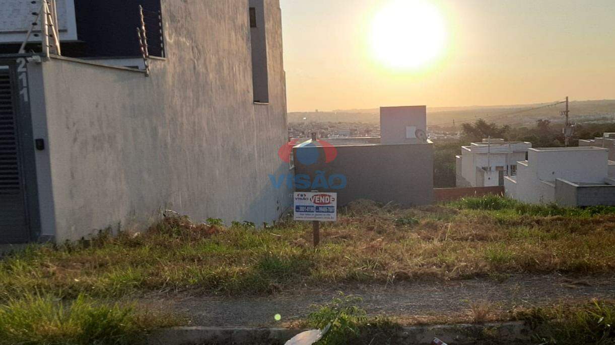 Terreno à venda no Jardim Moriyama: 