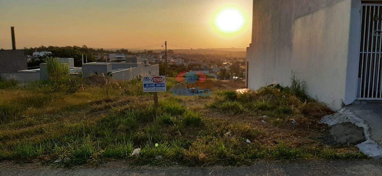 Terreno à venda no Jardim Moriyama: 