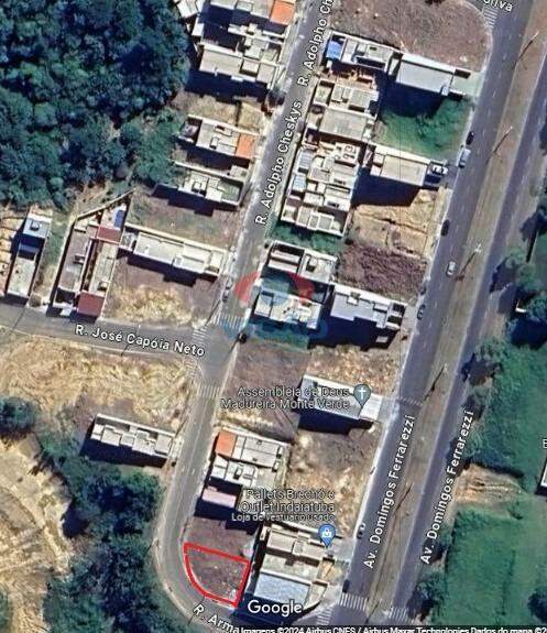 Terreno à venda no Jardim Moriyama: 