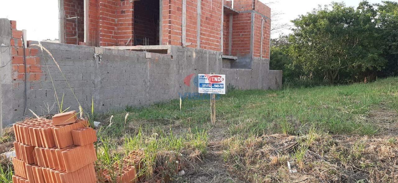 Terreno à venda no Jardim Moriyama: 