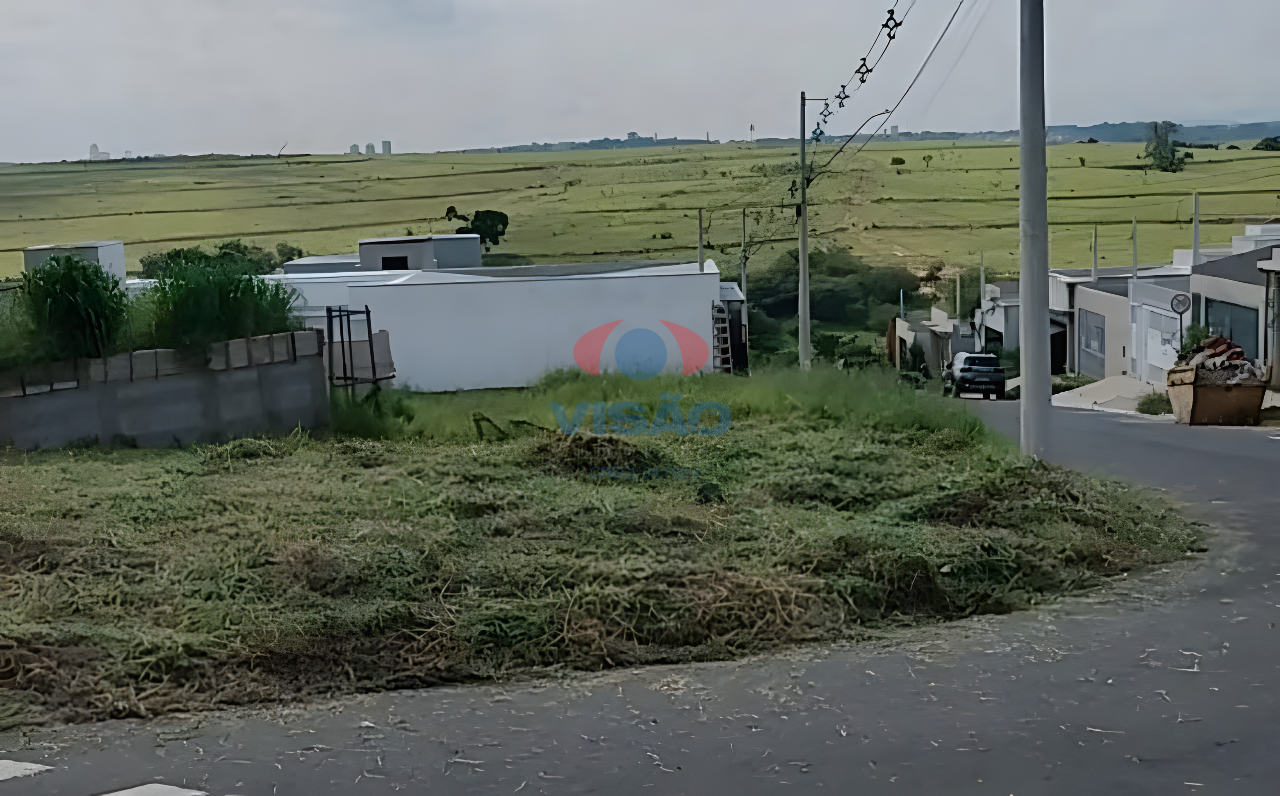 Terreno à venda no Parque Barnabé: 