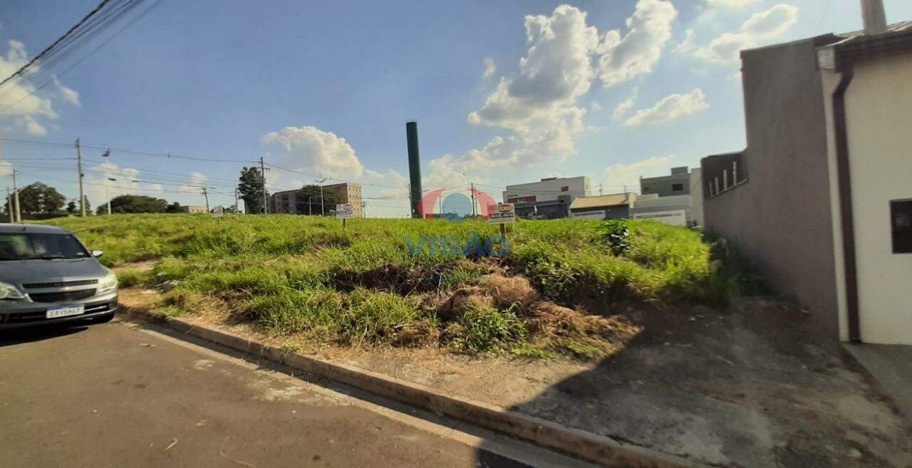 Terreno à venda no Jardim Moriyama: 