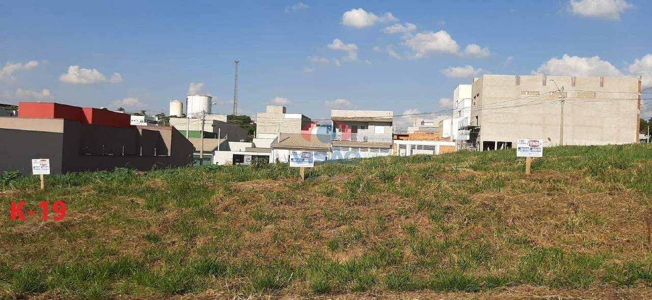 Terreno à venda no Jardim Moriyama: 