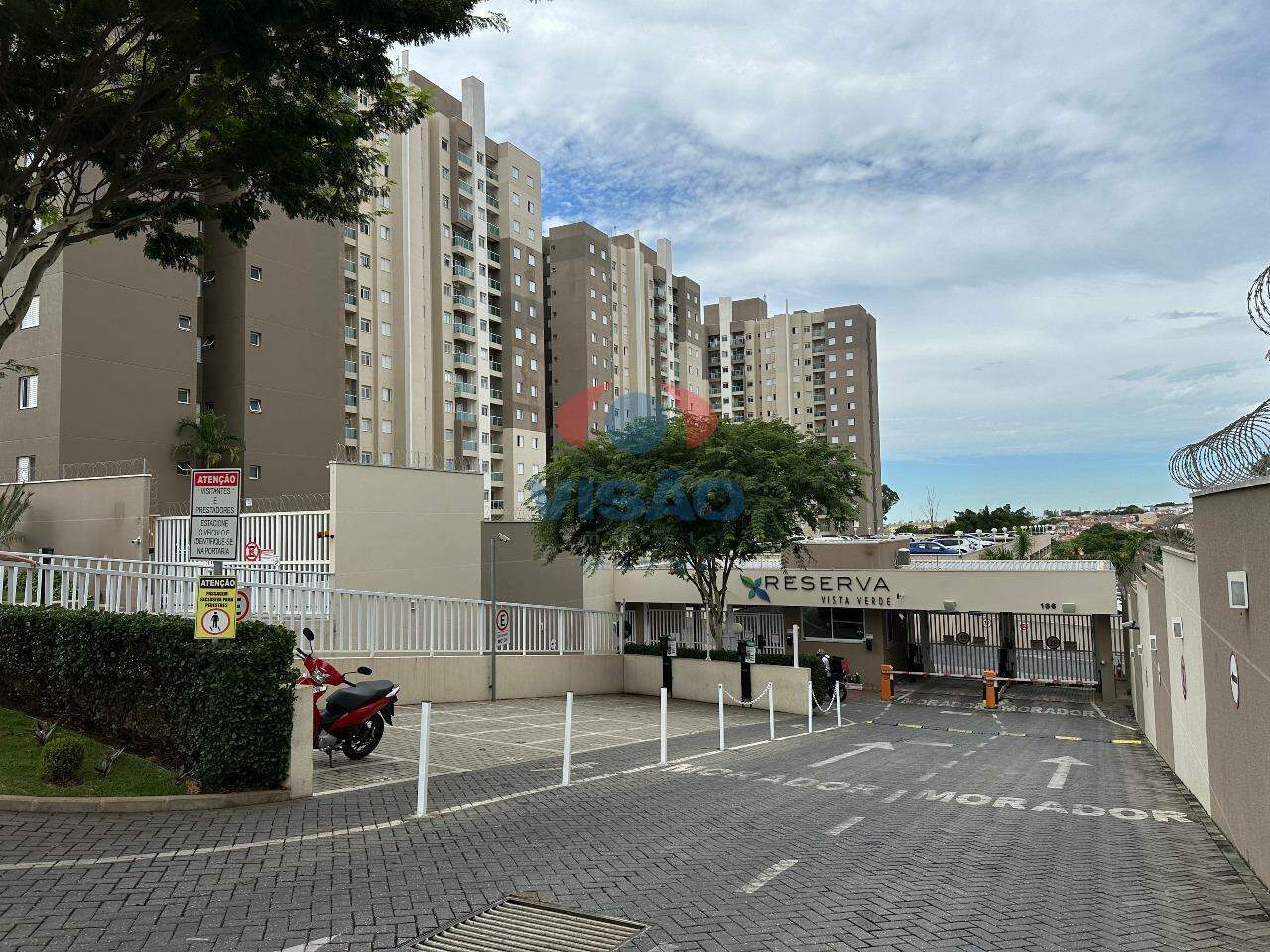 Apartamento para aluguel no Jardim Santiago: FACHADA