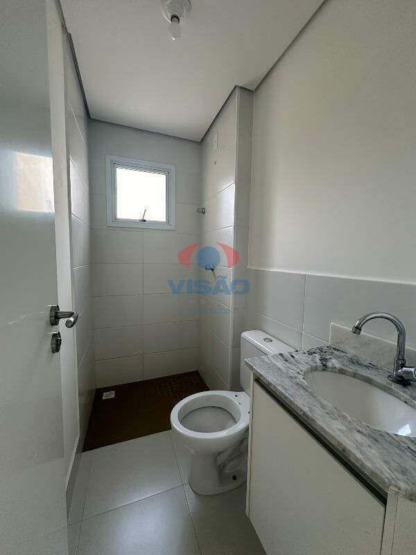 Apartamento para aluguel no Jardim Santiago: BANHEIRO SOCIAL