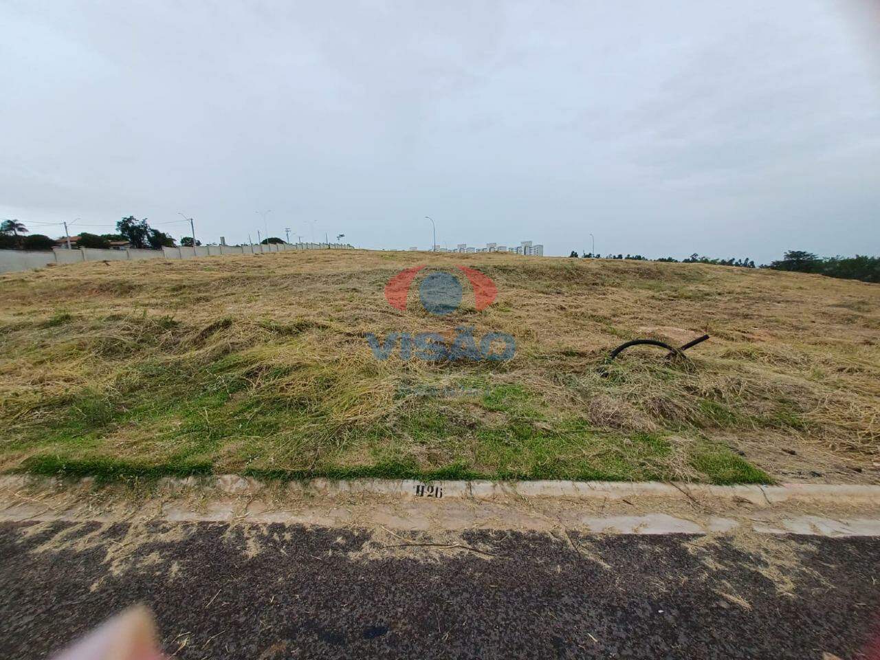 Terreno em condomínio à venda no Jardim Casablanca: 