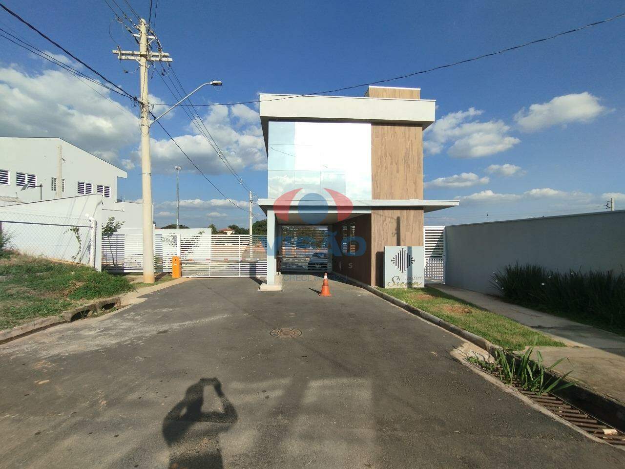 Terreno em condomínio à venda no Itaici: 